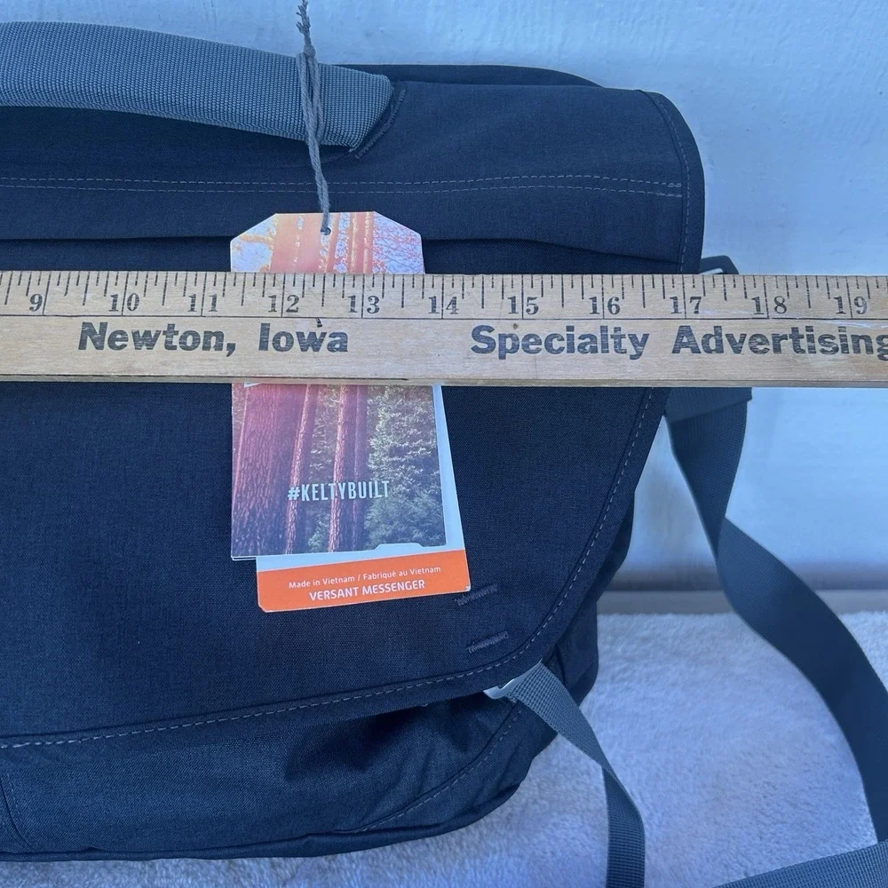 Kelty Versant Crossbody Messenger Bag Gray Padded New With tags!